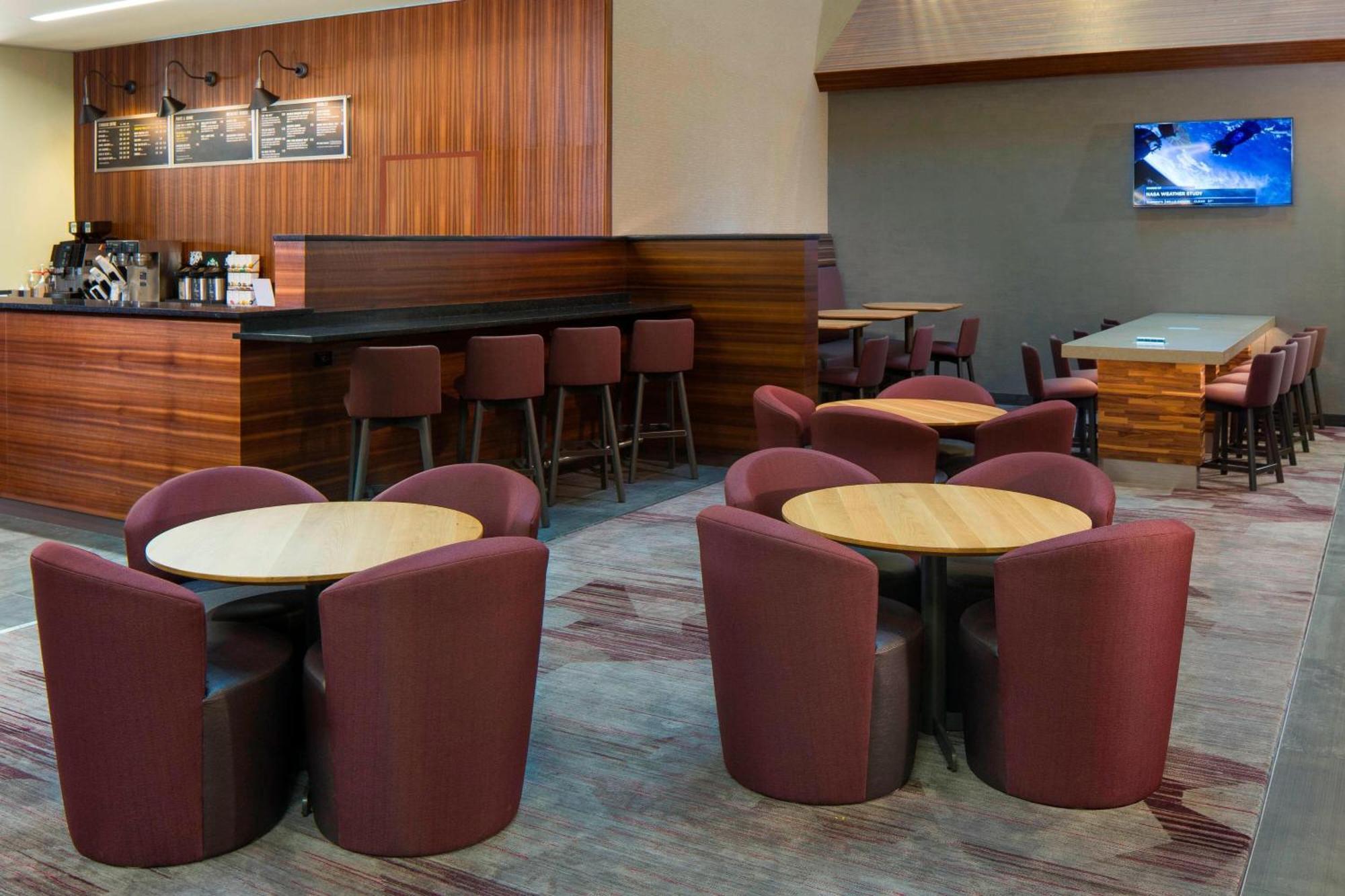 Courtyard By Marriott New Orleans Downtown Near The French Quarter Hotel Bagian luar foto