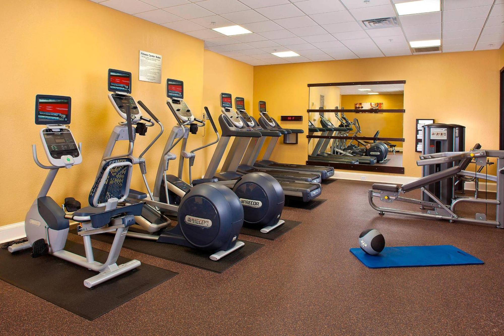 Courtyard By Marriott New Orleans Downtown Near The French Quarter Hotel Bagian luar foto