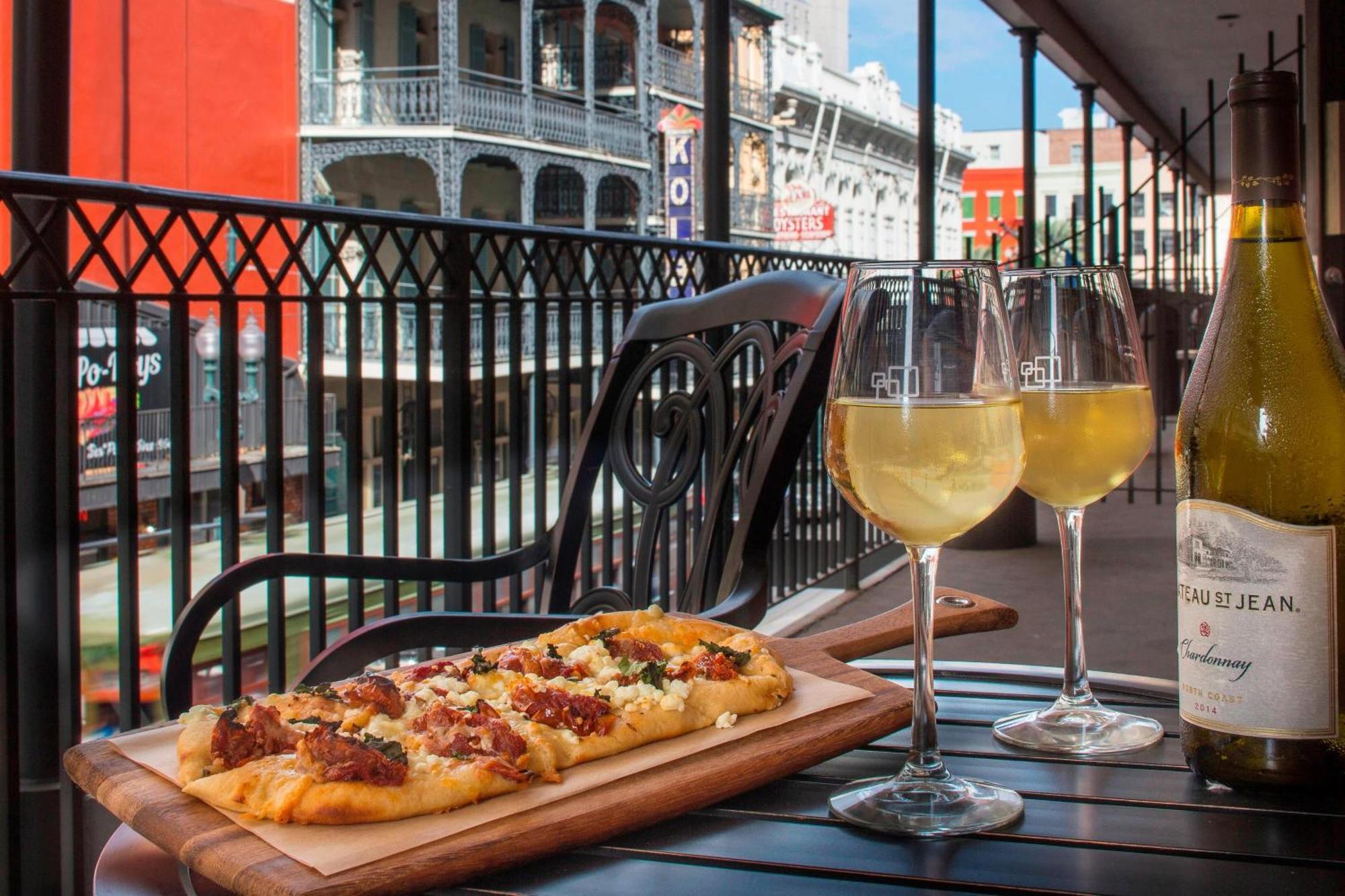 Courtyard By Marriott New Orleans Downtown Near The French Quarter Hotel Bagian luar foto