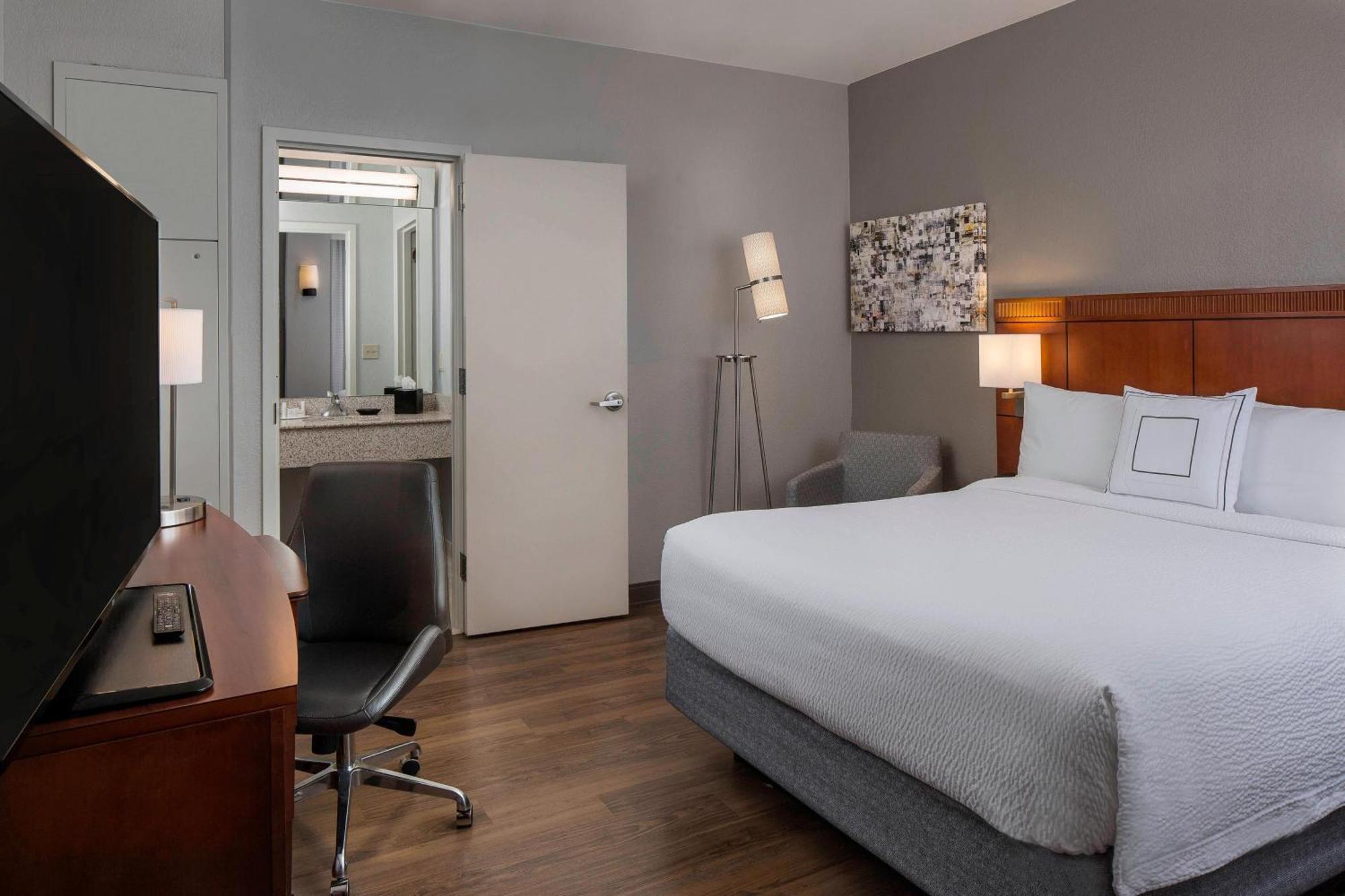 Courtyard By Marriott New Orleans Downtown Near The French Quarter Hotel Bagian luar foto