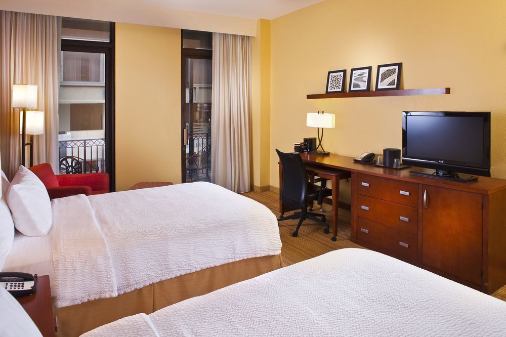 Courtyard By Marriott New Orleans Downtown Near The French Quarter Hotel Bagian luar foto