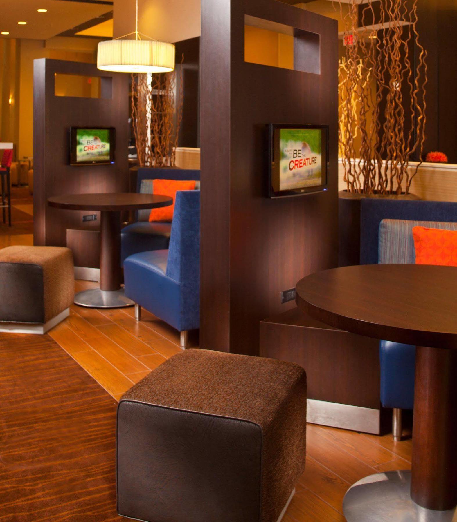 Courtyard By Marriott New Orleans Downtown Near The French Quarter Hotel Bagian luar foto